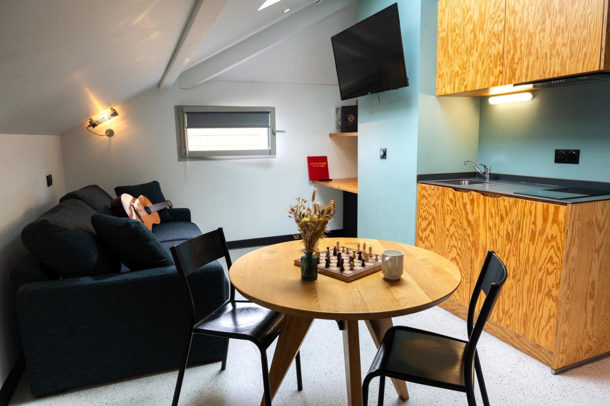 Eklo Bordeaux Centre Bastide Hotel ภายนอก รูปภาพ