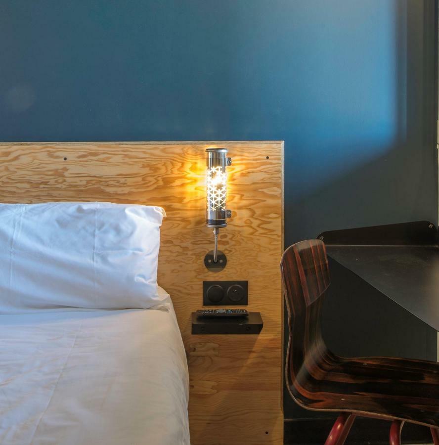Eklo Bordeaux Centre Bastide Hotel ภายนอก รูปภาพ